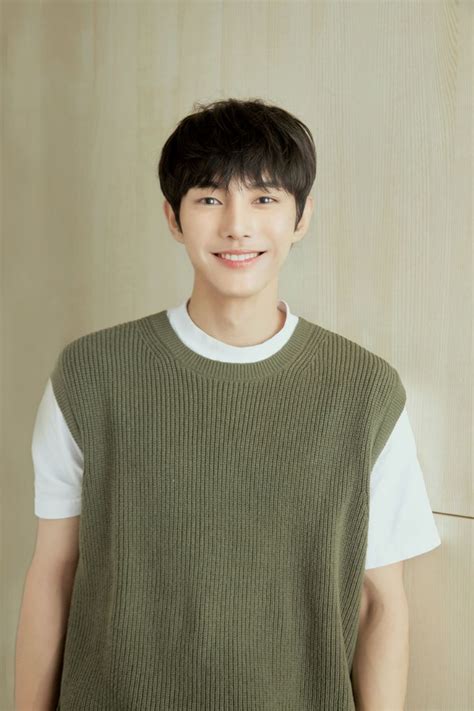 Kim Won Shik (Korean Actor/Artist) .